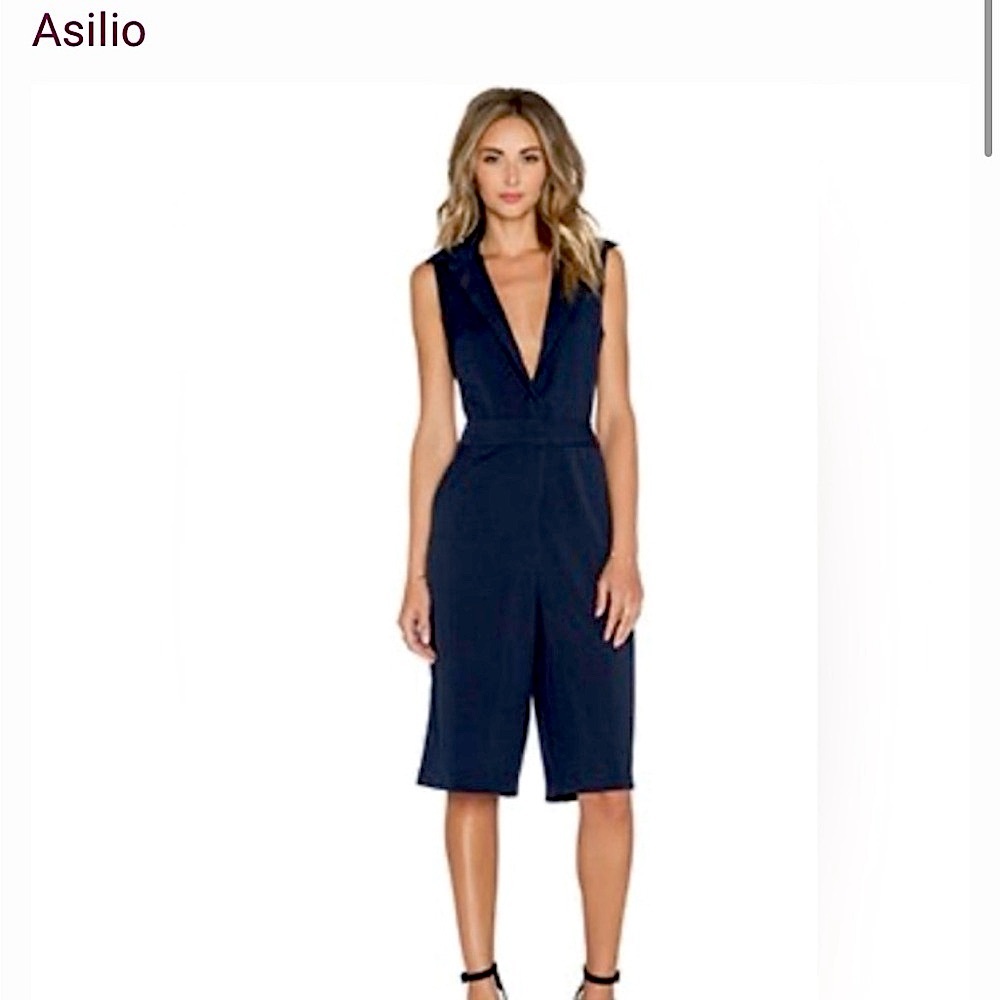 Navy Sleeveless Jumpsuit